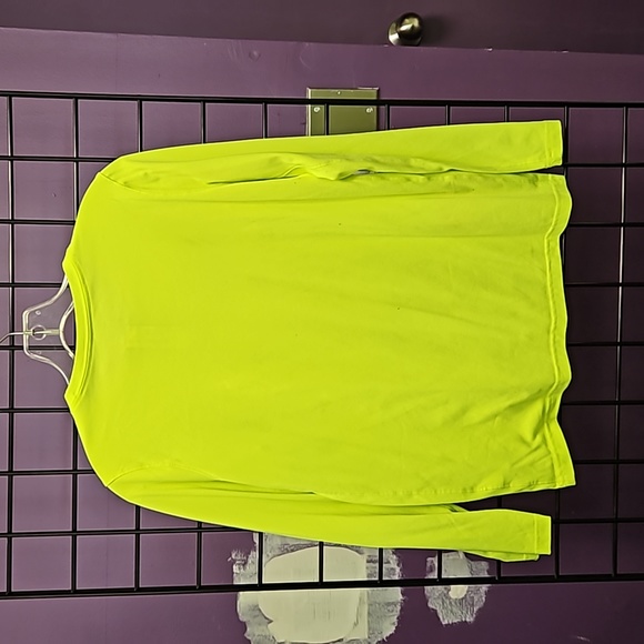 💙 boys long sleeve neon yellow shirt NIKE Dri Fit XL - Picture 2 of 2